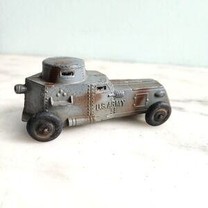 Vintage Tootsietoy US Army Armored Car Diecast Metal Rotating Turret Made in USA